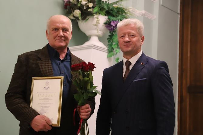 90 let15