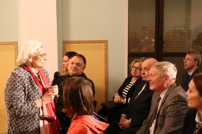 yankovski vistavka90 02